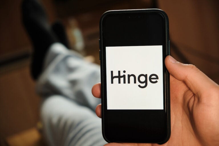 Is it possible to find love using dating apps? 5 tips from dating coach Logan Ury