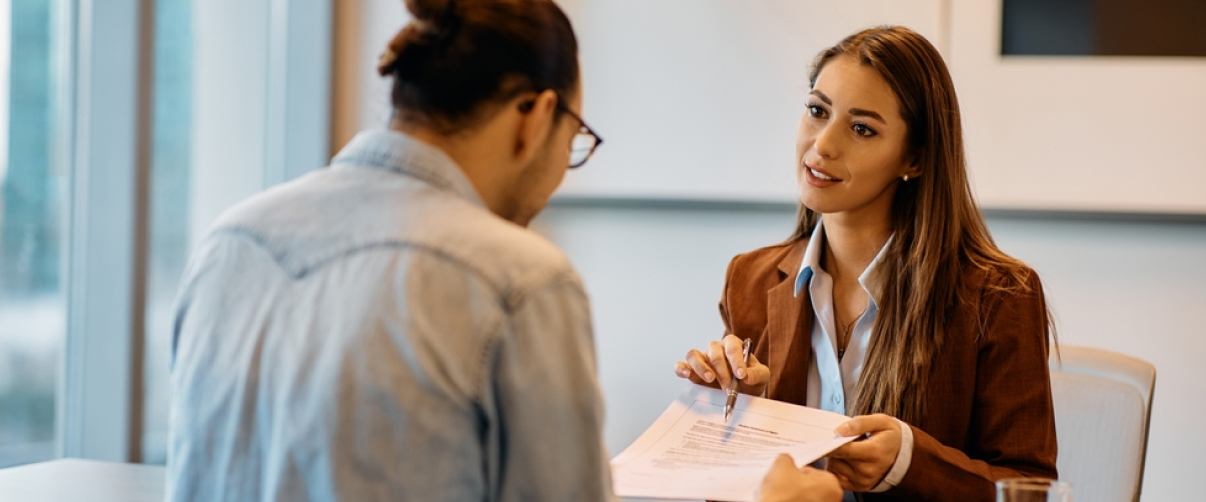 Avoiding Common Commercial Lease Pitfalls: Red Flags Every Business Owner Should Know