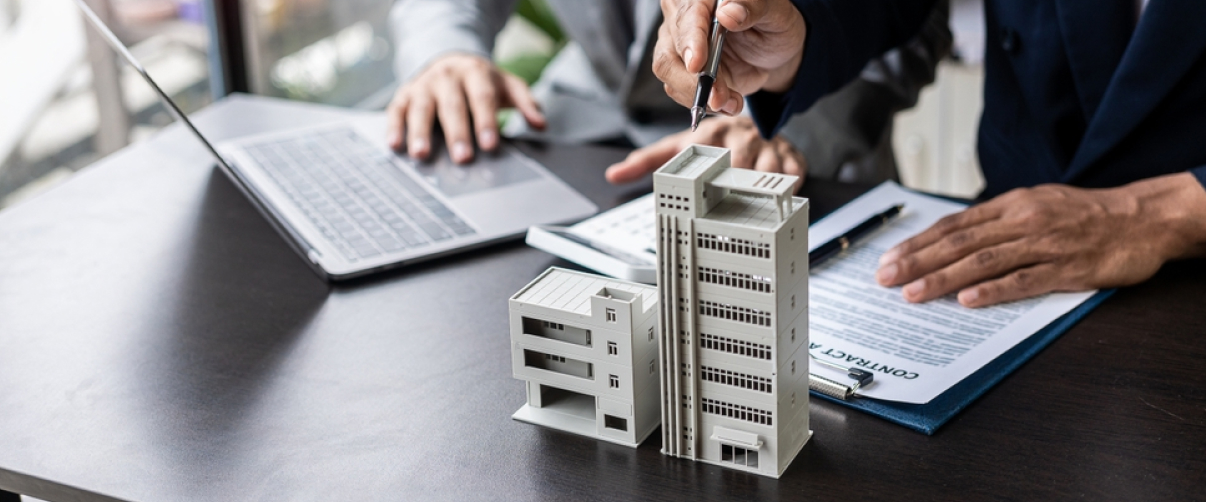 Commercial Leasing 101: Key Factors to Consider Before Signing a Lease