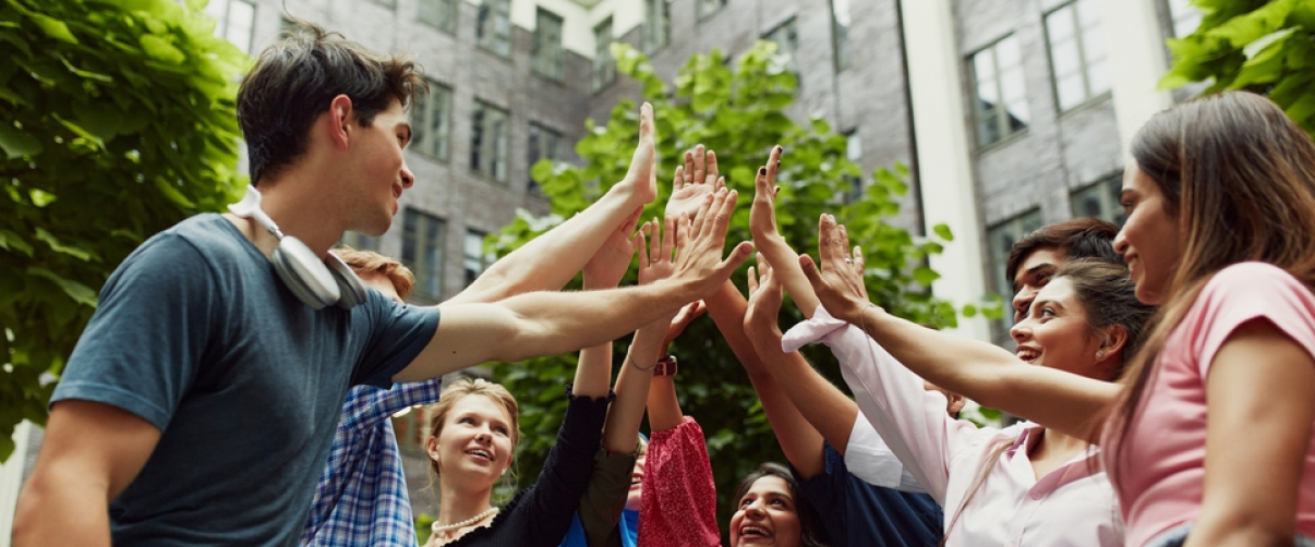 Community College vs Four-Year University: Which Path is Right for You?