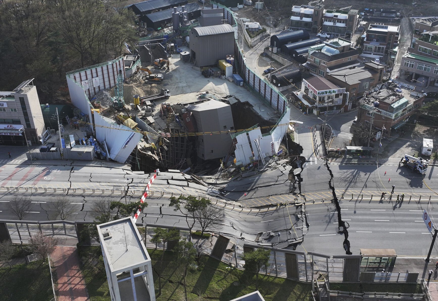 Worker rescued from collapsed subway construction site in South Korea