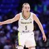 Paige Bueckers scores points with Dallas fans on night out with ex-UConn teammate