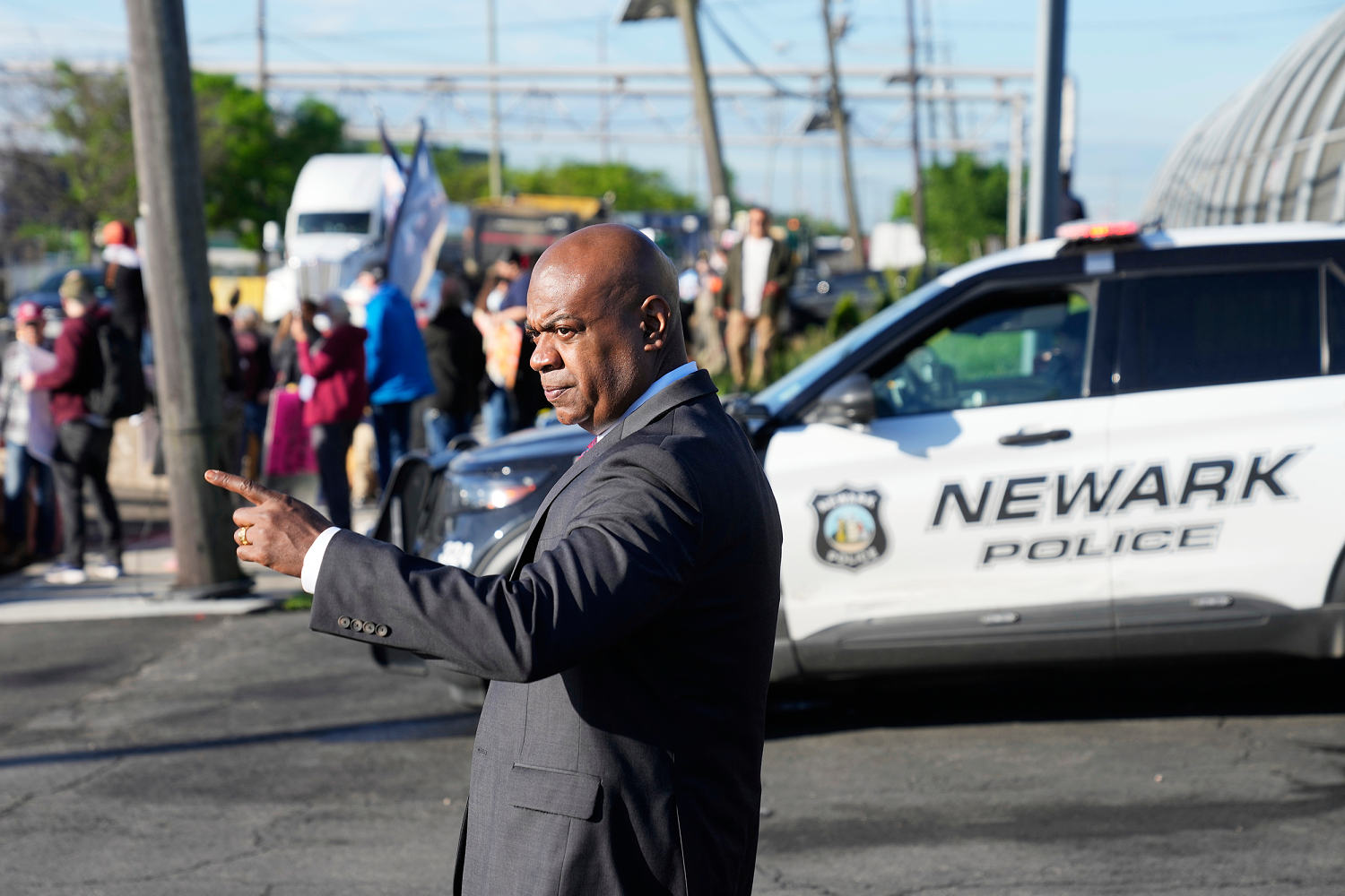 Newark mayor’s arrest inflames tension between local officials, federal immigration agents