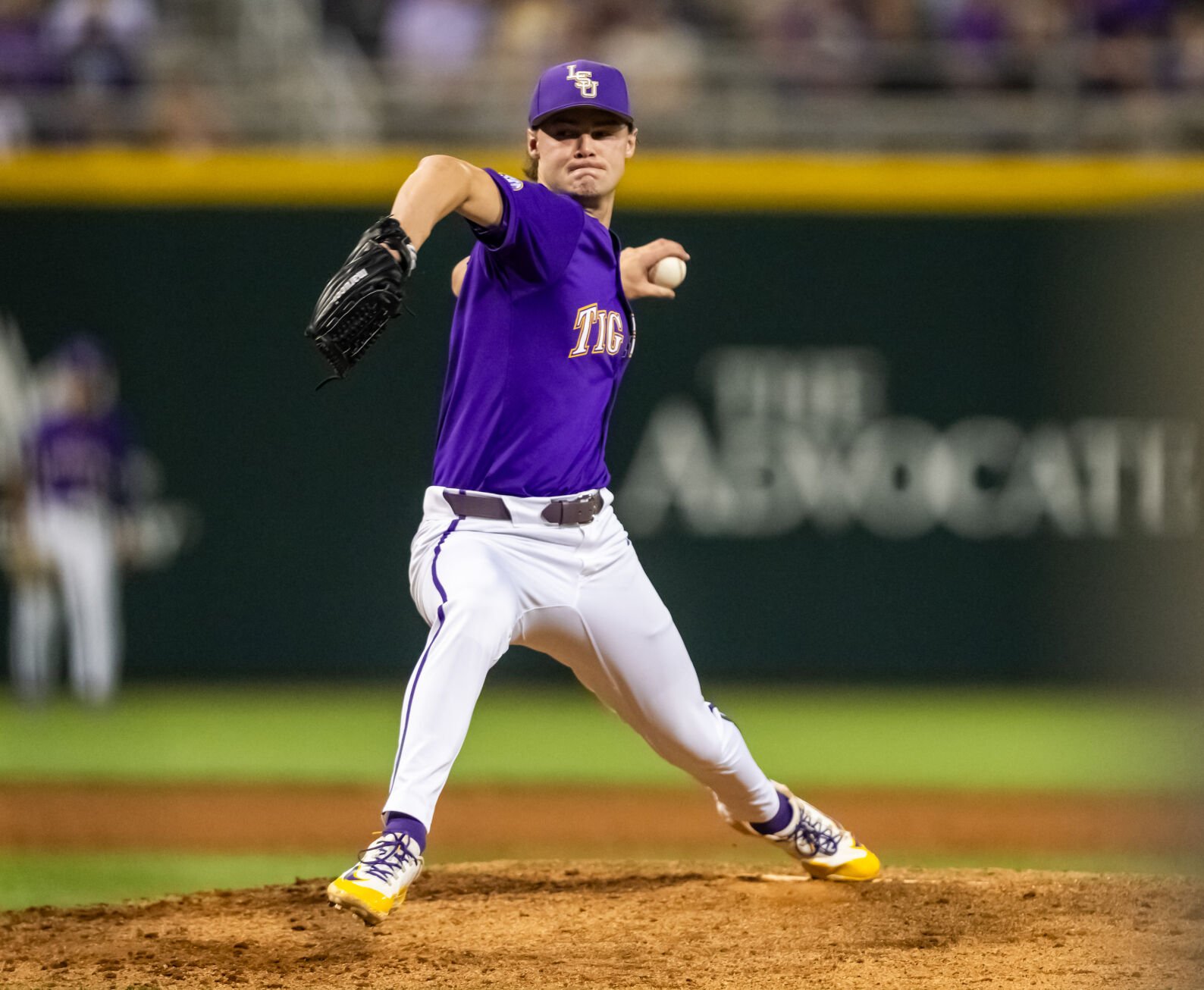 LSU baseball walks off Arkansas on Ethan Frey sac fly after Kade Anderson injury scare