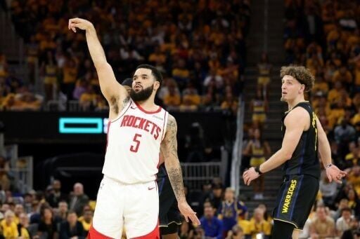 Rockets down Warriors to stay alive in NBA playoffs