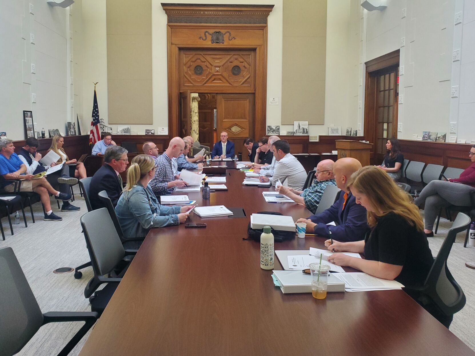 Citizens panel votes down term limits, adopts efforts to improve Erie County accountability