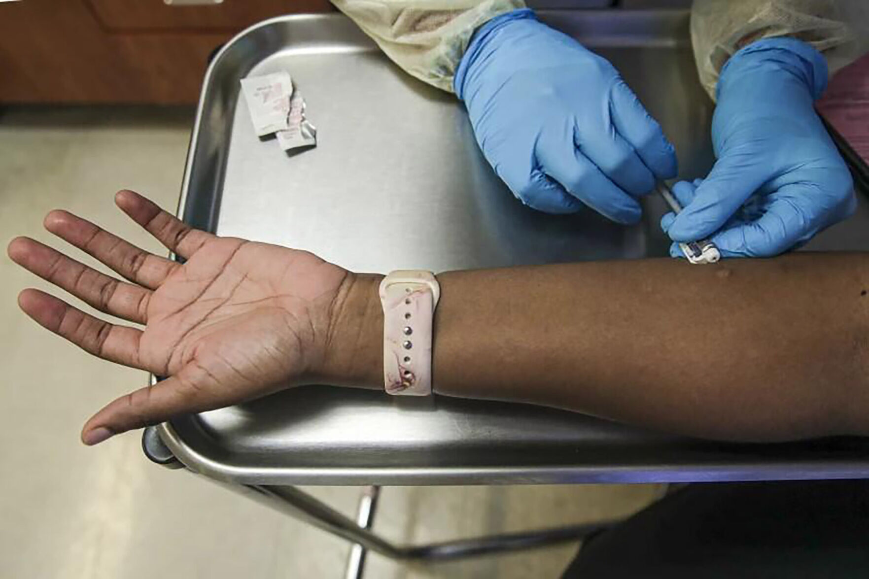 SoCal health clinics that service immigrants are making house calls on patients too afraid to leave home