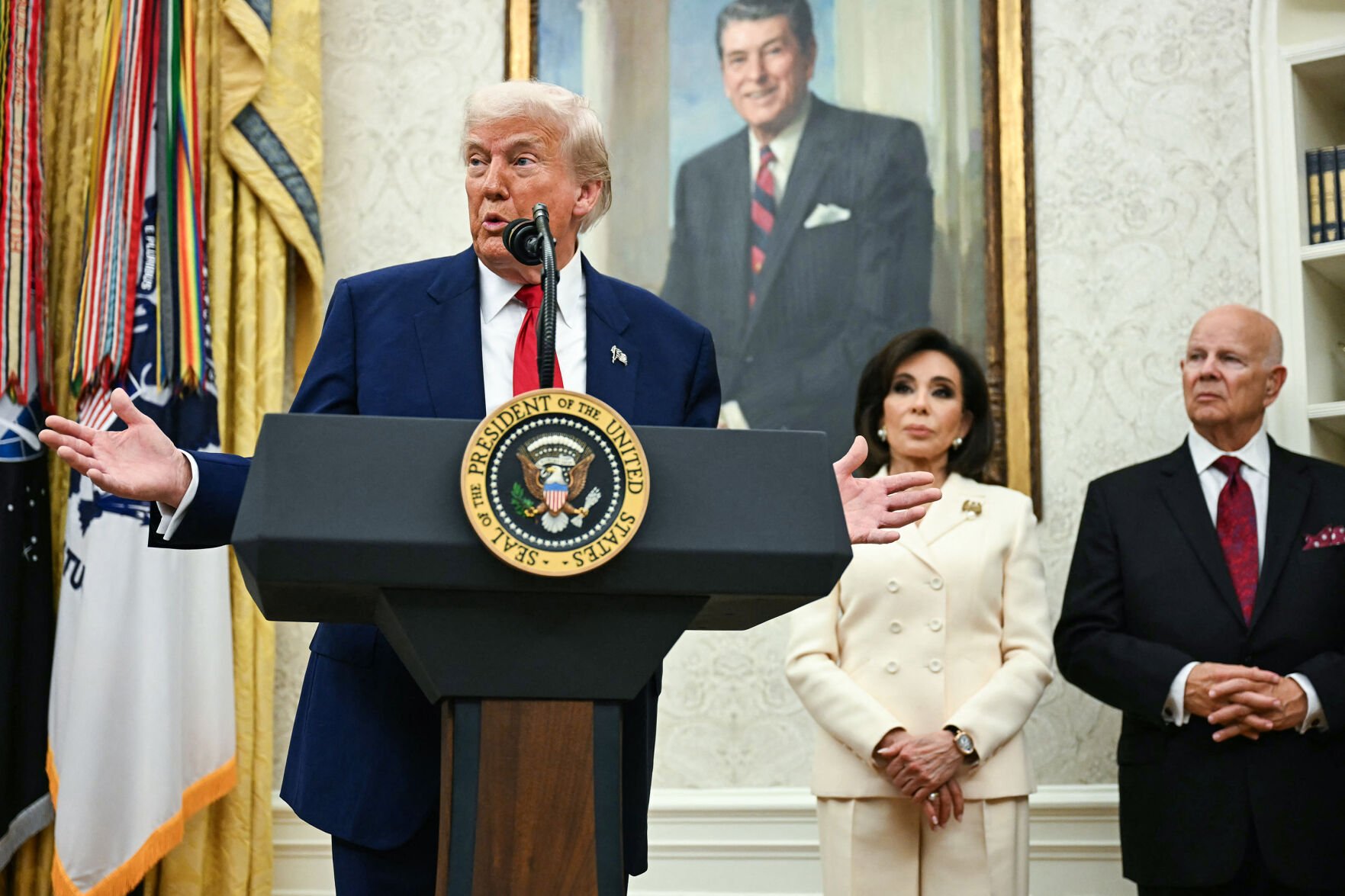 US pauses new Russia sanctions to keep Ukraine deal talks alive, Trump says