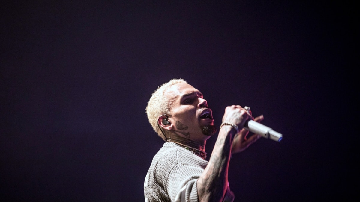Why ‘Chris Brown Arrested for Hitting Rihanna’ Is Trending