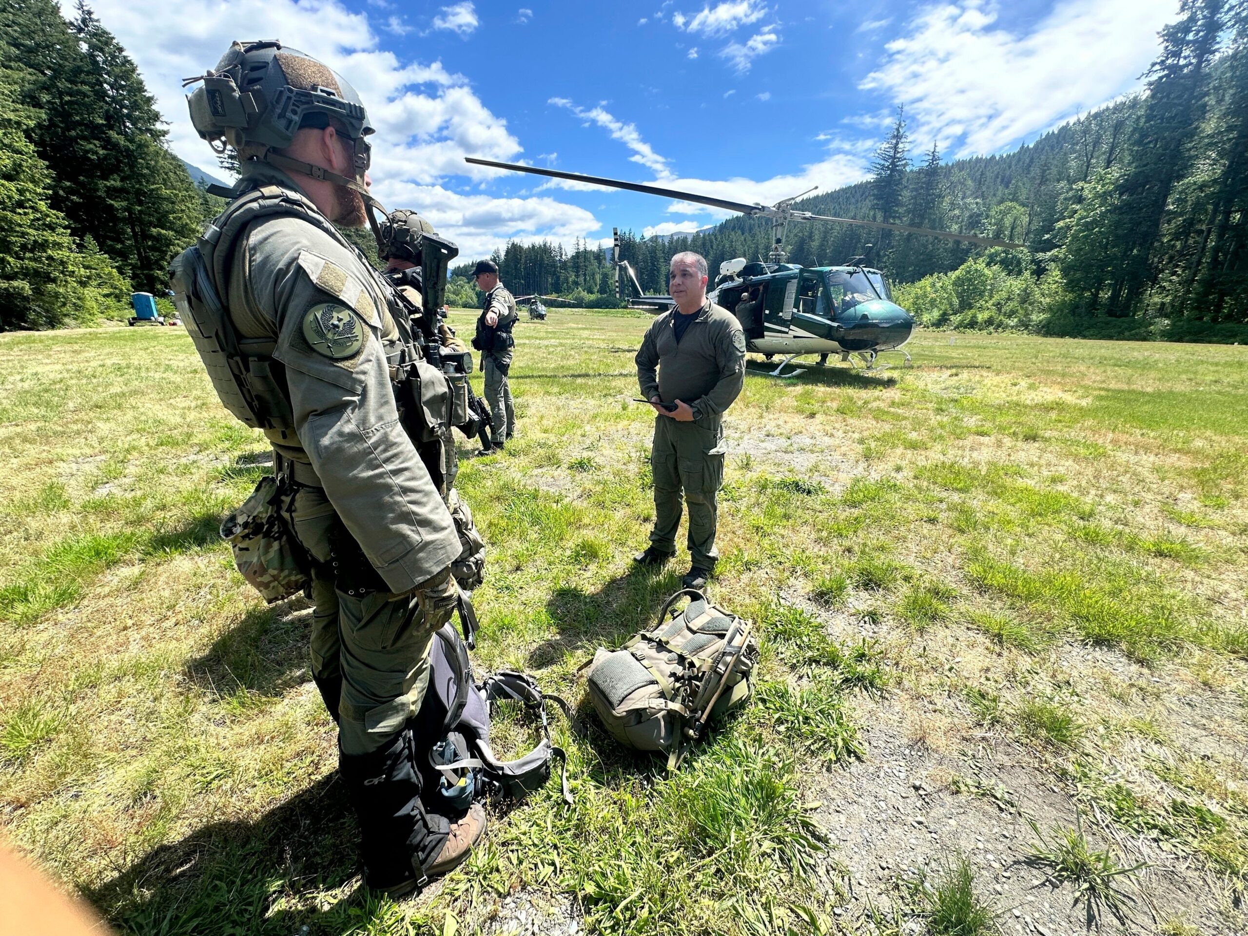 Travis Decker, Ex-Soldier Wanted In Deaths Of 3 Daughters, Believed To Be Spotted In Washington