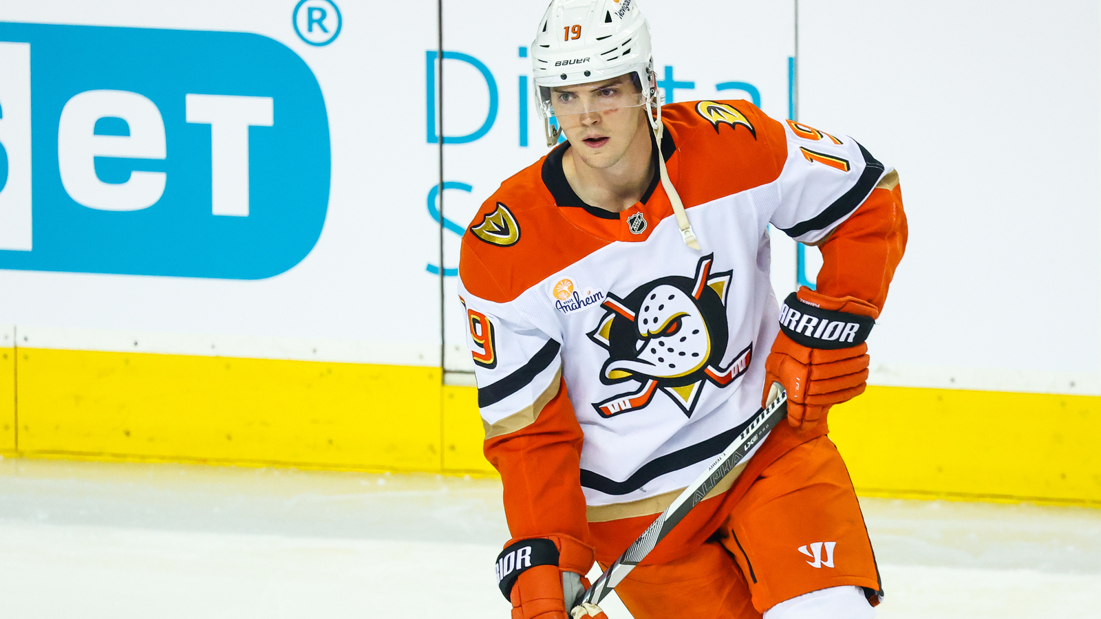 Anaheim Ducks Reportedly Place 37-Goal Scorer on the Trade Block