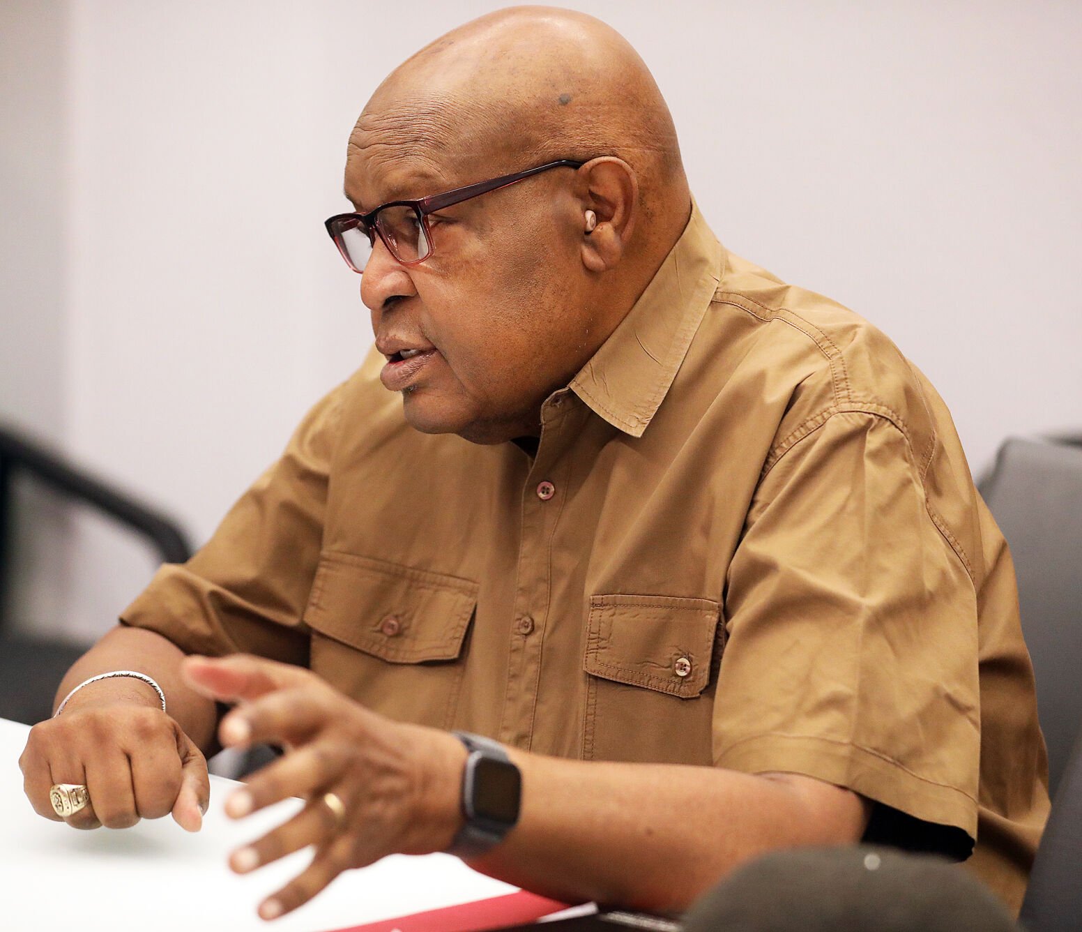 Isom Urges City to Restore Bus Service to Fort Huachuca