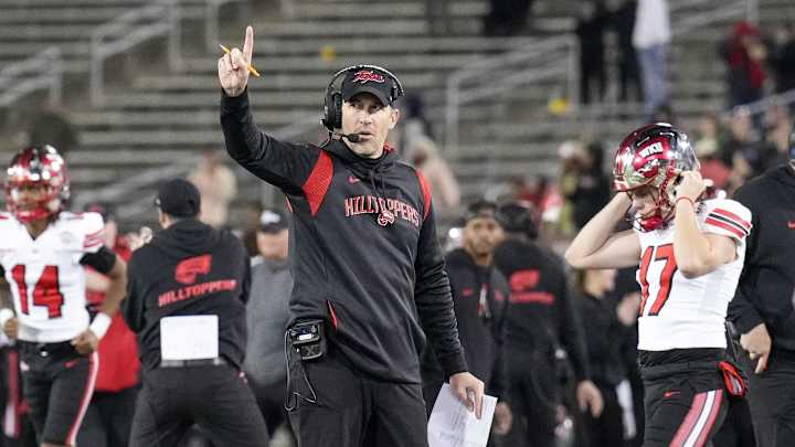 Sam Houston vs. Western Kentucky Prediction, Odds and Key Players to Watch for College Football Week 0
