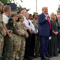 News Wrap: Trump greets law enforcement and National Guard troops patrolling D.C