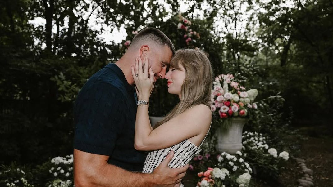 Taylor Swift’s Engagement Dress Is Still in Stock—and It’s on Sale