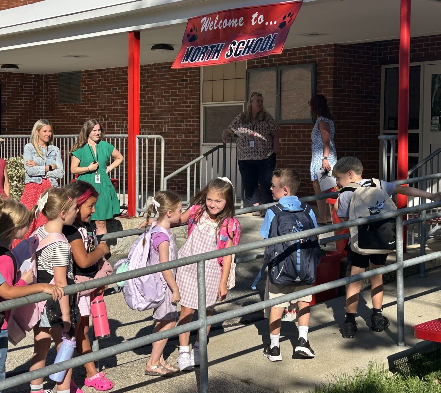Londonderry students head back to school