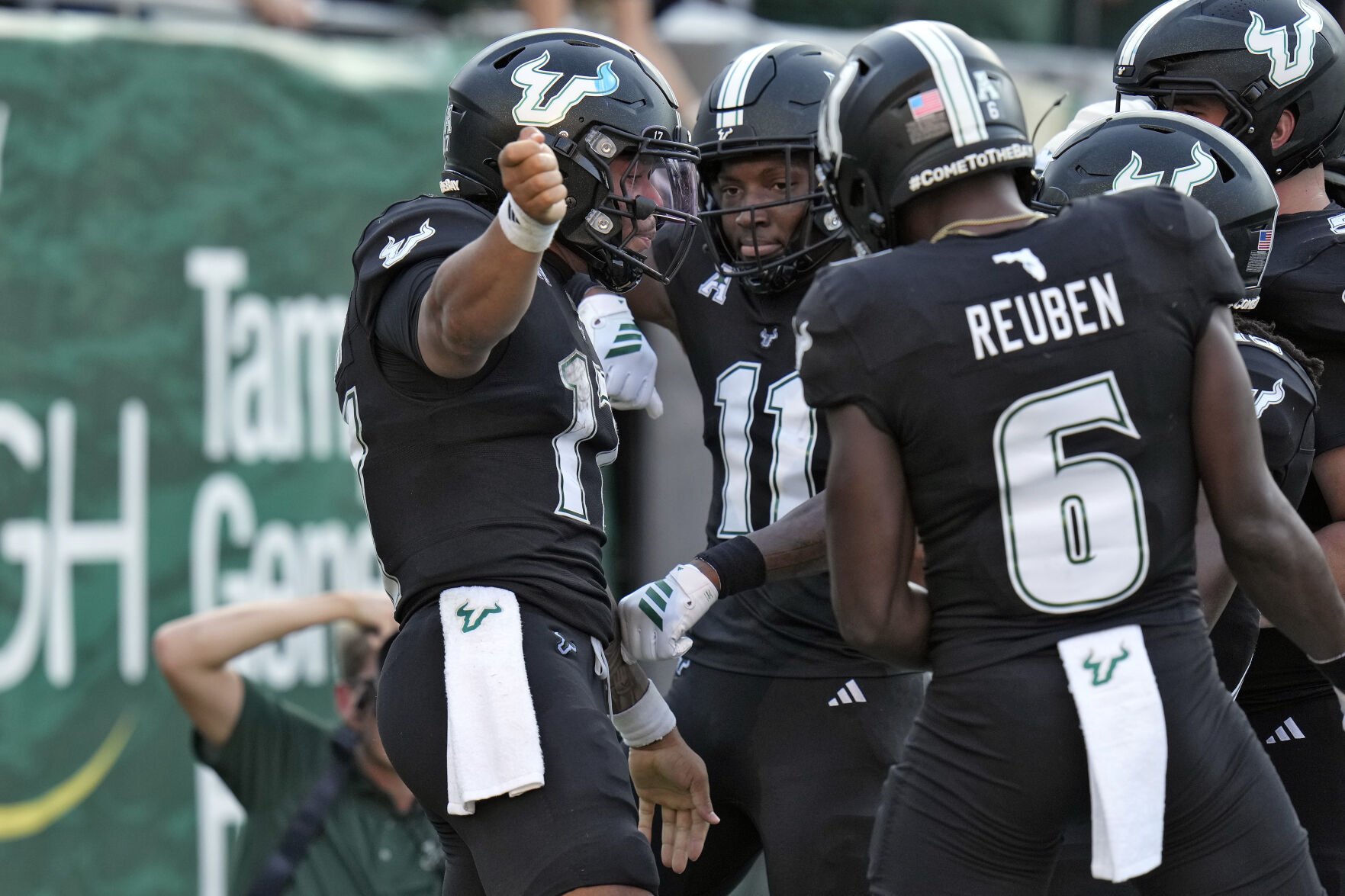 South Florida routs No. 25 Boise State 34-7 for 1st win over ranked team since 2016