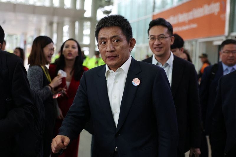 China’s trade envoy meets US officials to discuss economic ties