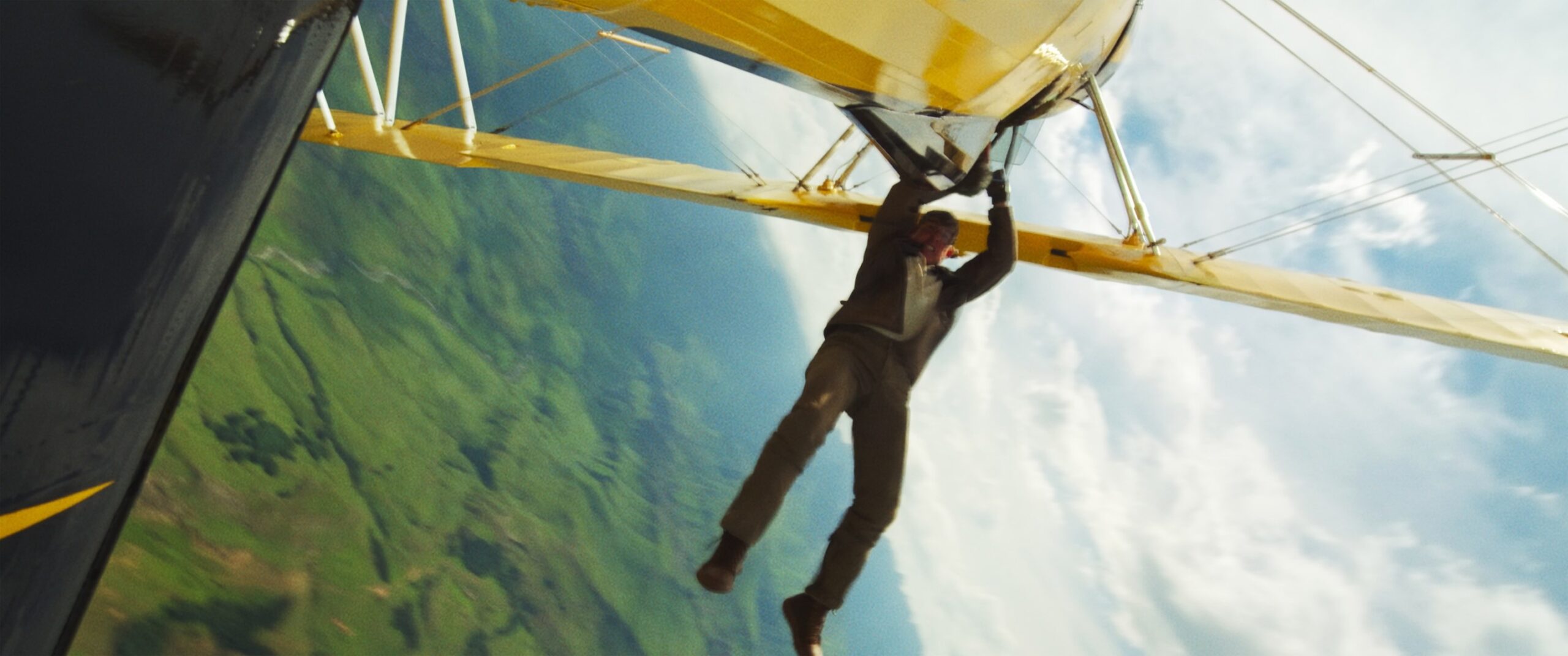 Tom Cruise Details ‘Mission Impossible’ Stunt That Almost Broke His Back
