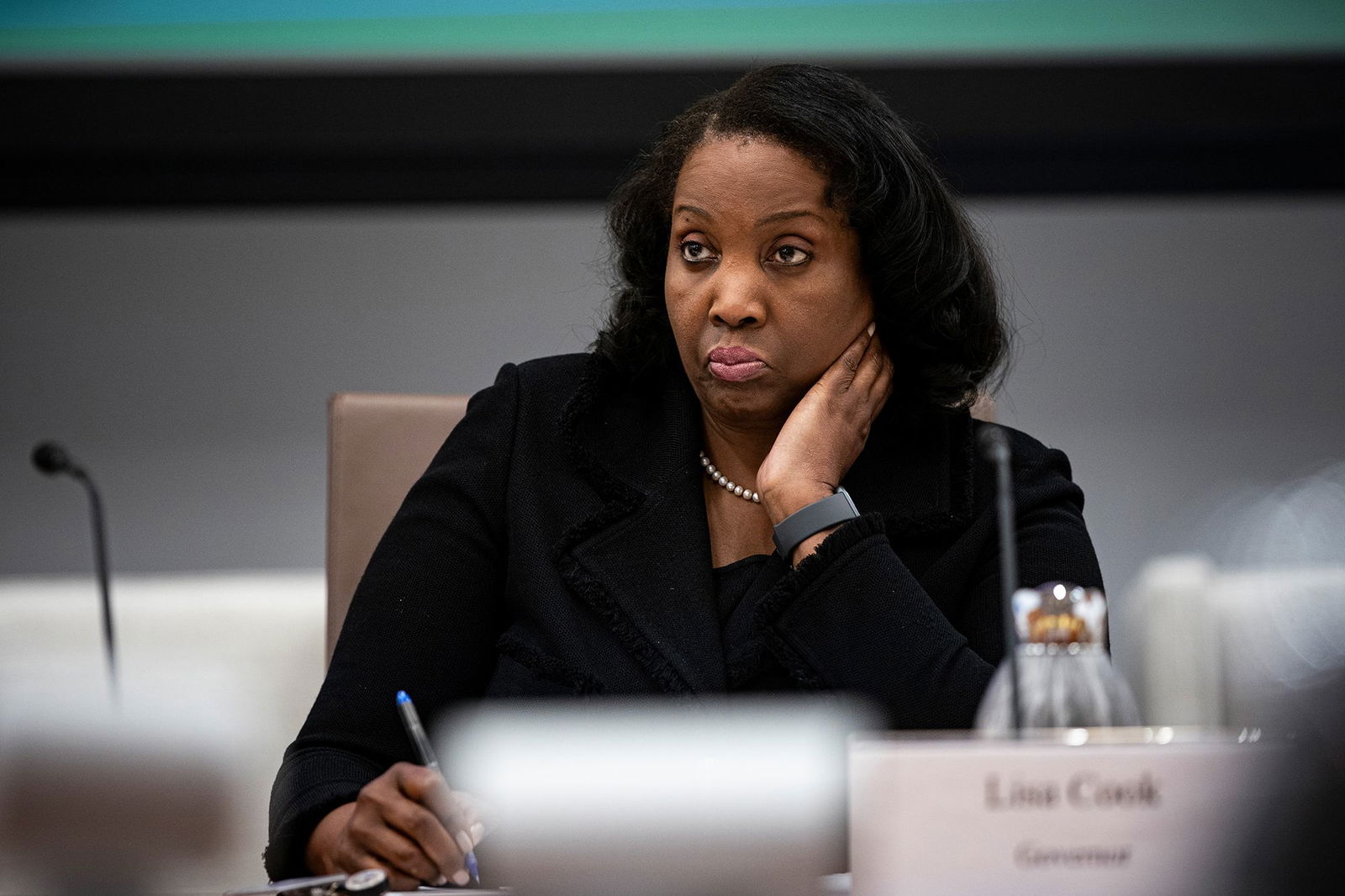 Trump is pressuring yet another top Fed official to resign