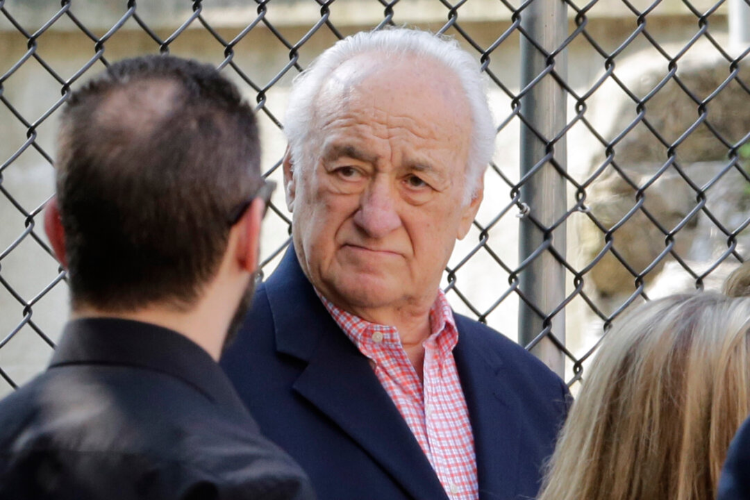 ‘Sopranos’ Star Jerry Adler, Broadway Backstage Vet Turned Late-in-Life Actor, Dies at 96