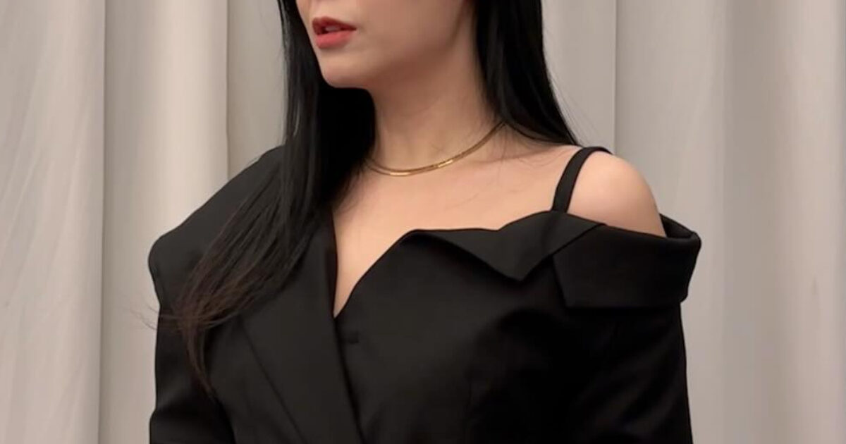 Netizens Go Full Savage On Vocalist Over Divorce From Controversial Husband