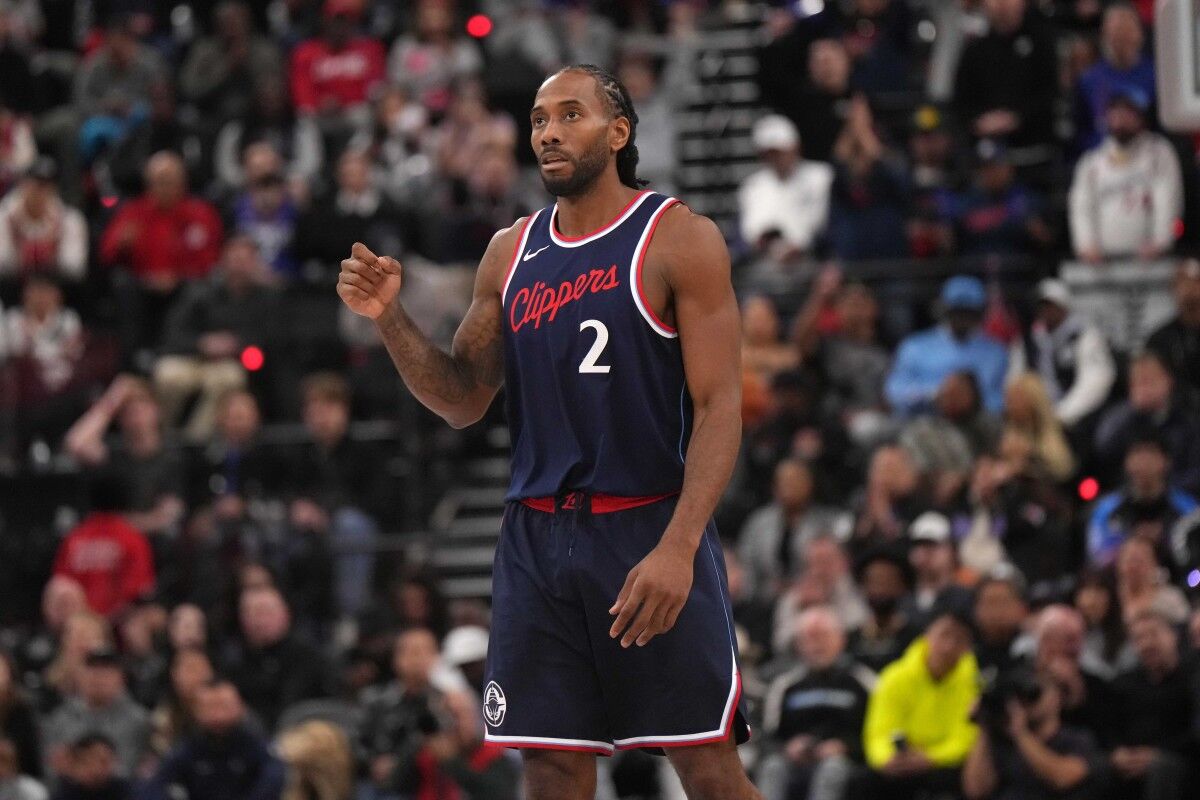 Former Teammate Defends Kawhi Leonard Amid Recent Controversy, Highlights Star’s Work Ethic