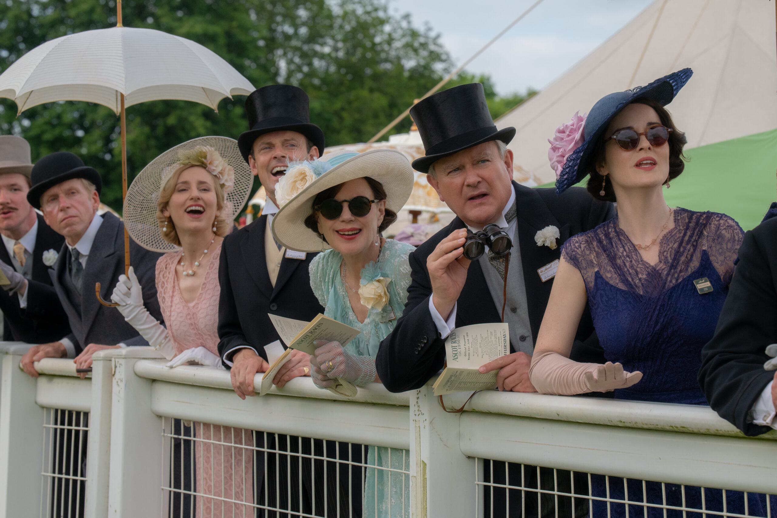 ‘Downton Abbey: The Grand Finale’ Review: Scandal, Money And Changing Times Mark An Elegant And Bittersweet End To Iconic Series