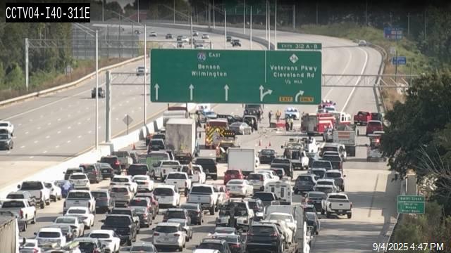 Crash closes I-40 near Veterans Parkway in Johnston County: NCDOT